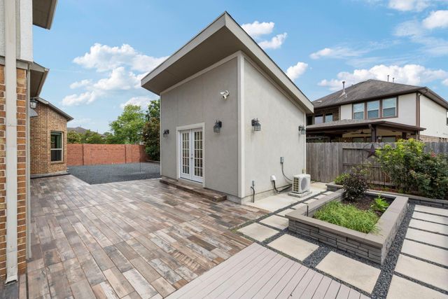 6510 Brady Springs Court, Sugar Land, TX 77479