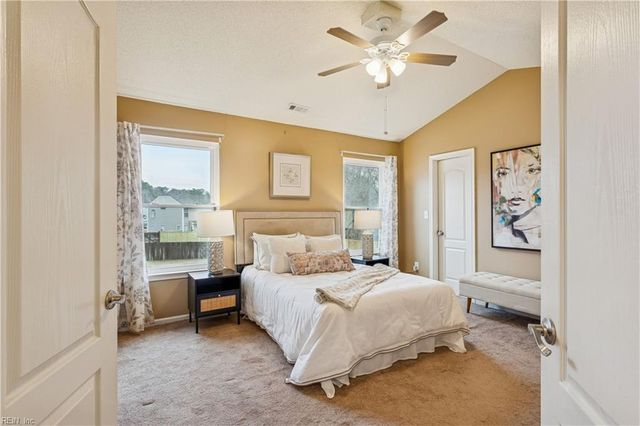 808 Winter King Ct CT, Chesapeake, VA 23323