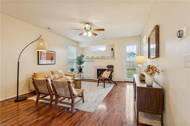 808 Winter King Ct CT, Chesapeake, VA 23323