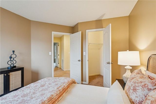 808 Winter King Ct CT, Chesapeake, VA 23323