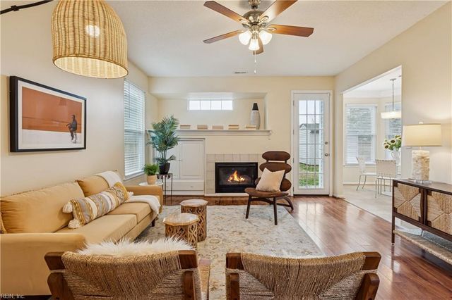 808 Winter King Ct CT, Chesapeake, VA 23323