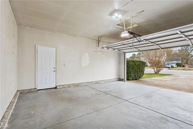 808 Winter King Ct CT, Chesapeake, VA 23323