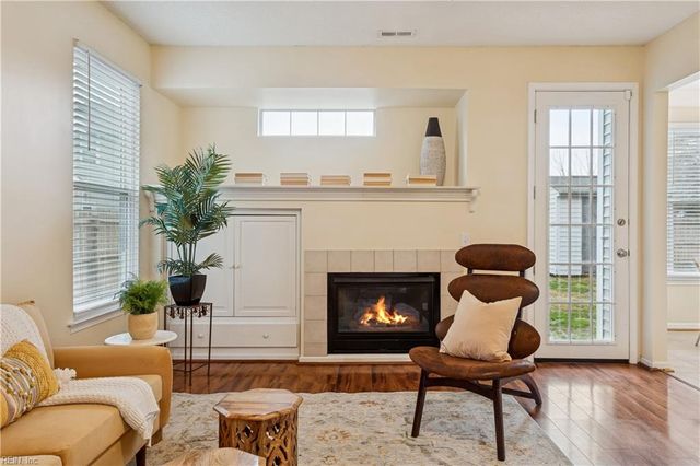 808 Winter King Ct CT, Chesapeake, VA 23323