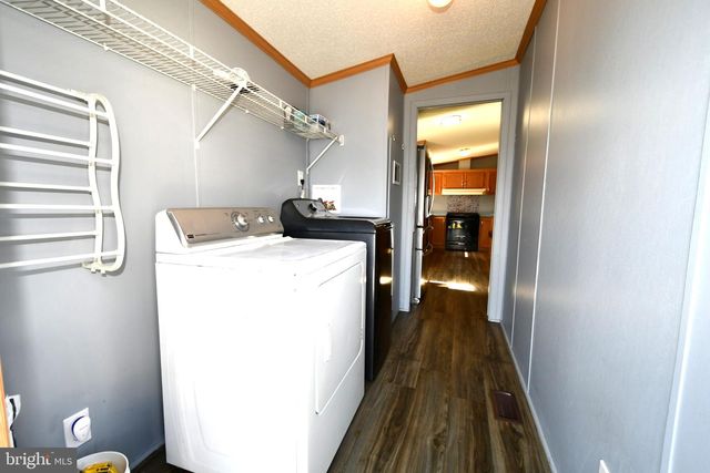 45 MAPLE DR, Doylestown, PA 18901