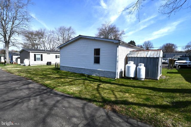 45 MAPLE DR, Doylestown, PA 18901