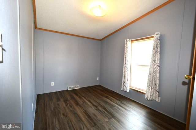 45 MAPLE DR, Doylestown, PA 18901