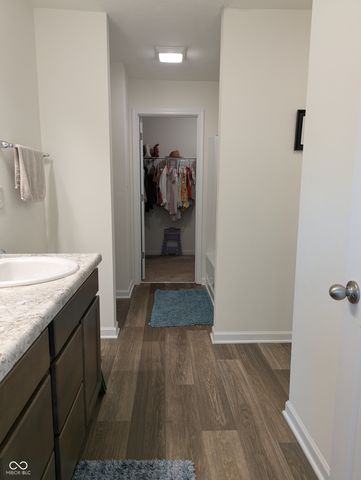 2018 Sandhill Drive, Seymour, IN 47274