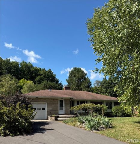 147 Century Dr, Geddes, NY 13209