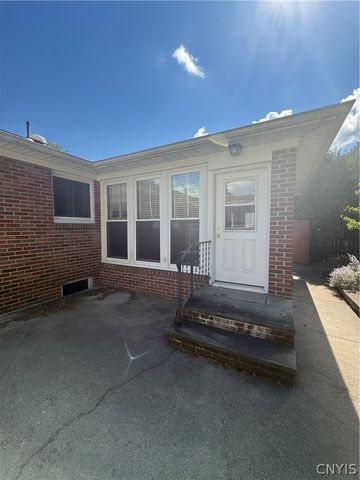 147 Century Dr, Geddes, NY 13209