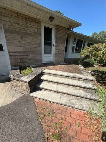 147 Century Dr, Geddes, NY 13209