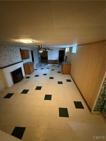 147 Century Dr, Geddes, NY 13209