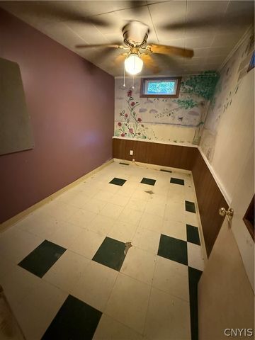 147 Century Dr, Geddes, NY 13209