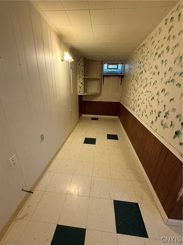 147 Century Dr, Geddes, NY 13209