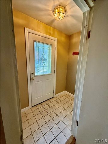 147 Century Dr, Geddes, NY 13209