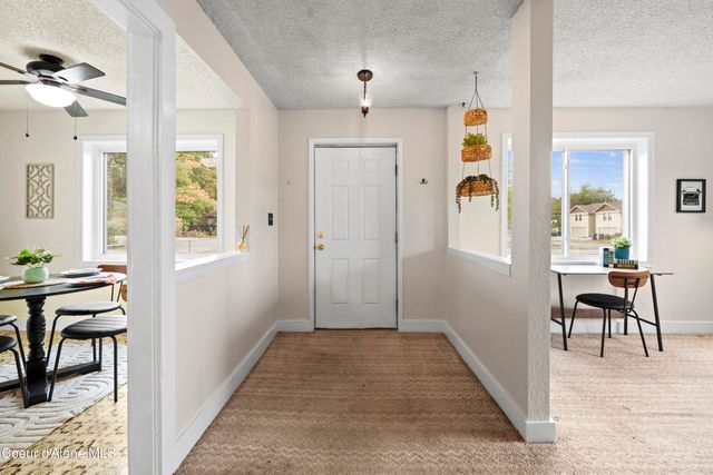403 E 9TH AVE, Post Falls, ID 83854