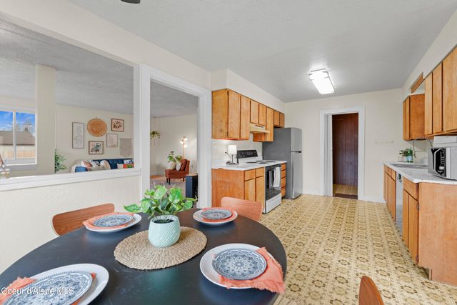 403 E 9TH AVE, Post Falls, ID 83854
