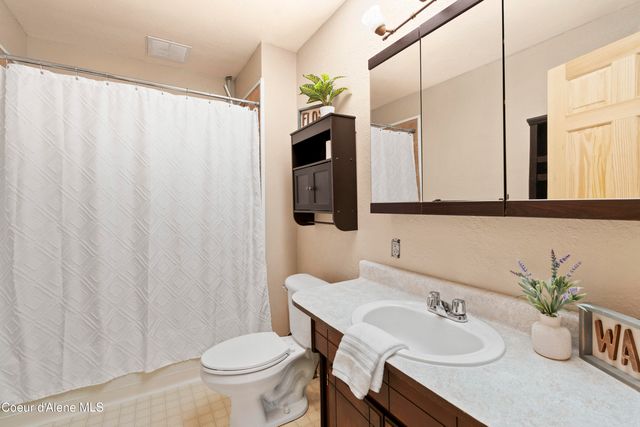 403 E 9TH AVE, Post Falls, ID 83854