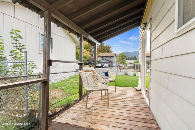 403 E 9TH AVE, Post Falls, ID 83854