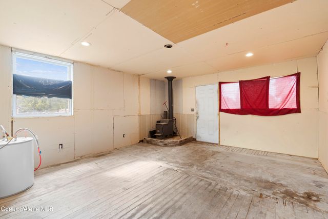 403 E 9TH AVE, Post Falls, ID 83854