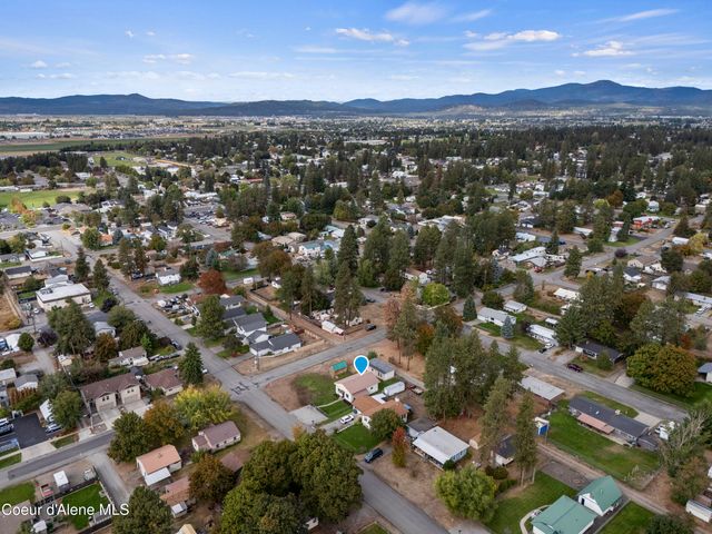 403 E 9TH AVE, Post Falls, ID 83854