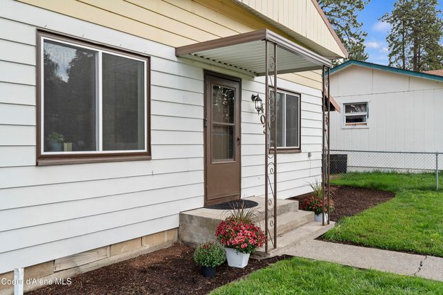 403 E 9TH AVE, Post Falls, ID 83854
