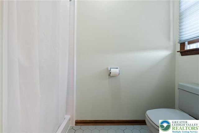 2725 Appian Way, Forks Twp, PA 18040