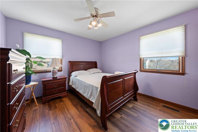 2725 Appian Way, Forks Twp, PA 18040
