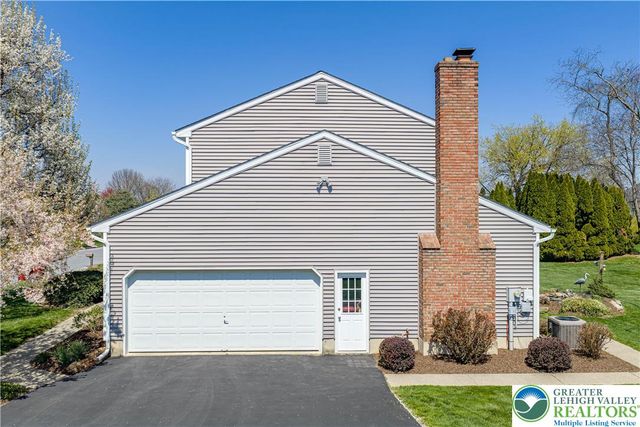 2725 Appian Way, Forks Twp, PA 18040