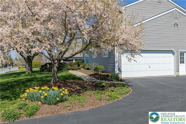2725 Appian Way, Forks Twp, PA 18040