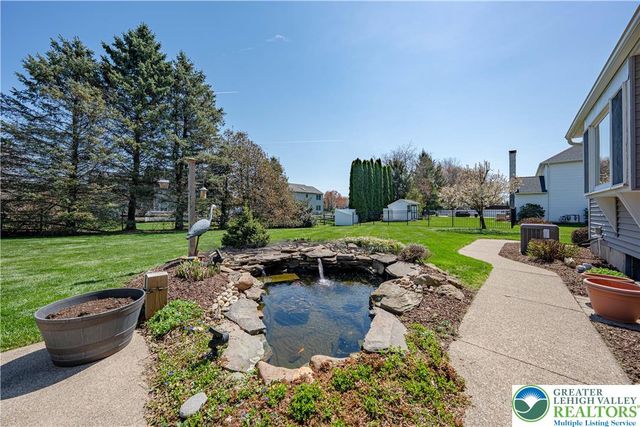 2725 Appian Way, Forks Twp, PA 18040