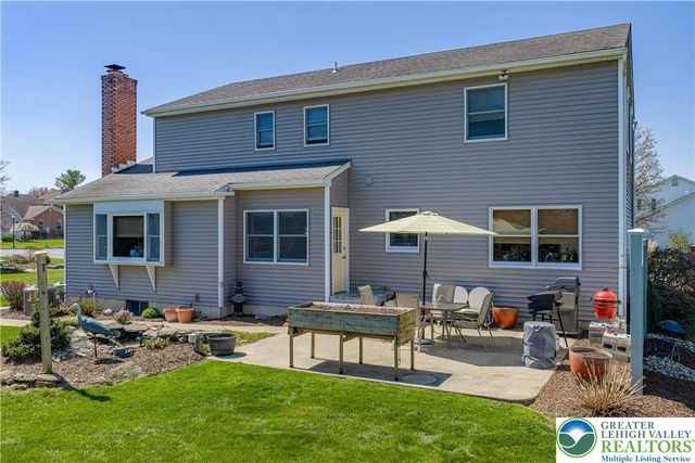 2725 Appian Way, Forks Twp, PA 18040