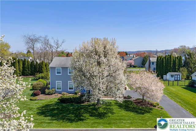 2725 Appian Way, Forks Twp, PA 18040