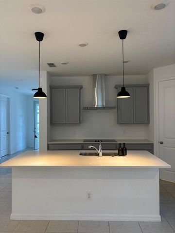 3125 VOYAGER AVENUE, St Cloud, FL 34771