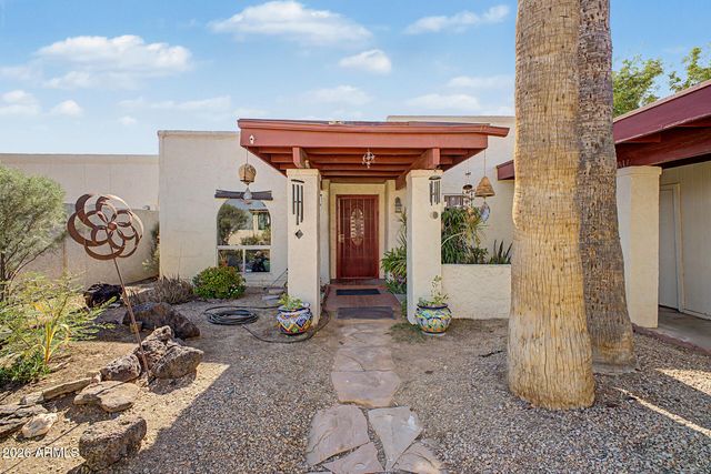 3212 W SAHUARO Drive, Phoenix, AZ 85029