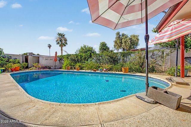 3212 W SAHUARO Drive, Phoenix, AZ 85029
