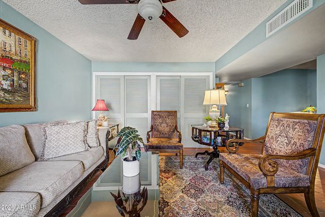 3212 W SAHUARO Drive, Phoenix, AZ 85029