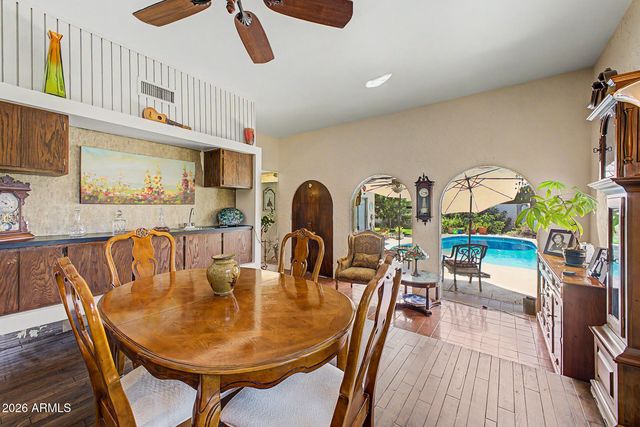 3212 W SAHUARO Drive, Phoenix, AZ 85029