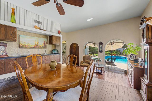 3212 W SAHUARO Drive, Phoenix, AZ 85029