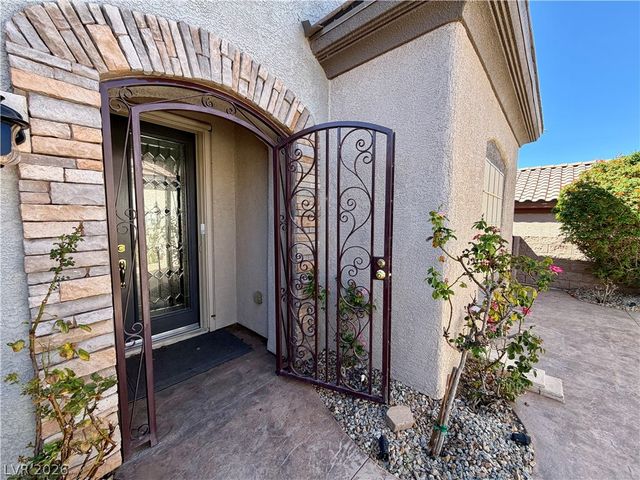 2211 Bannerwood Street, Henderson, NV 89044