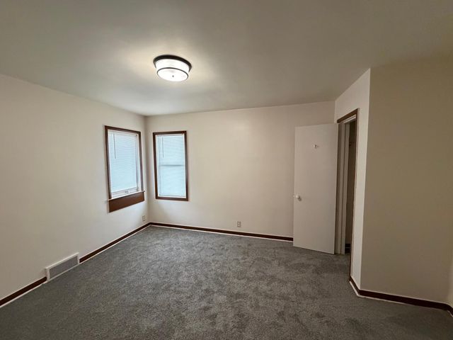 1319 Kandiyohi Avenue SW, Willmar, MN 56201