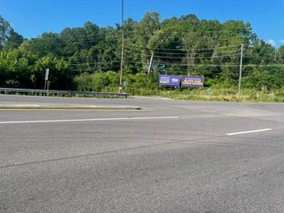 1323/1385 Island Road, Bristol, VA 24201
