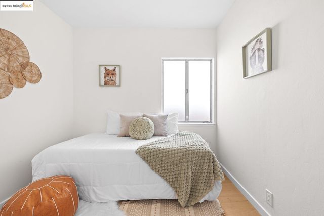 1241 Park Ave, Alameda, CA 94501