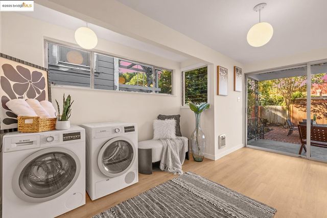 1241 Park Ave, Alameda, CA 94501