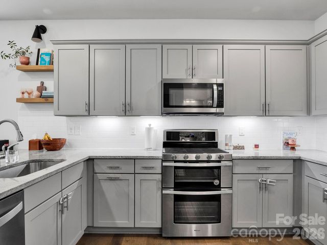 2131 Stevens Mill Road, Matthews, NC 28104