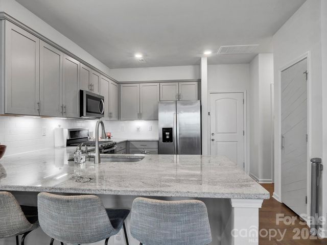 2131 Stevens Mill Road, Matthews, NC 28104