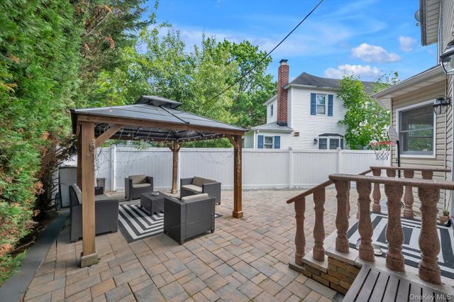 146 Melville Road, Farmingdale, NY 11735