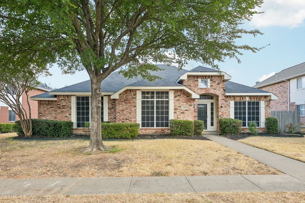 1532 Holveck Drive, Cedar Hill, TX 75104 — exterior