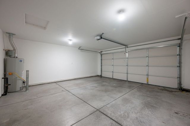 3264 NW 10th Street, Redmond, OR 97756