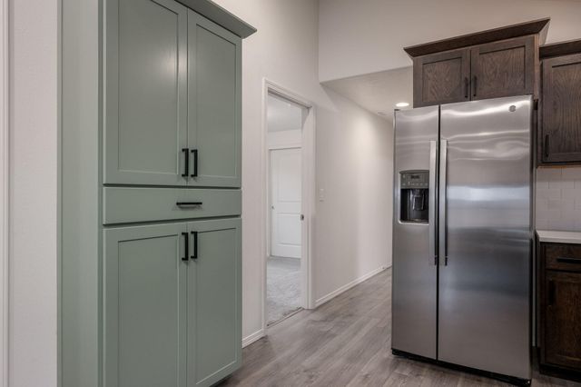 3264 NW 10th Street, Redmond, OR 97756