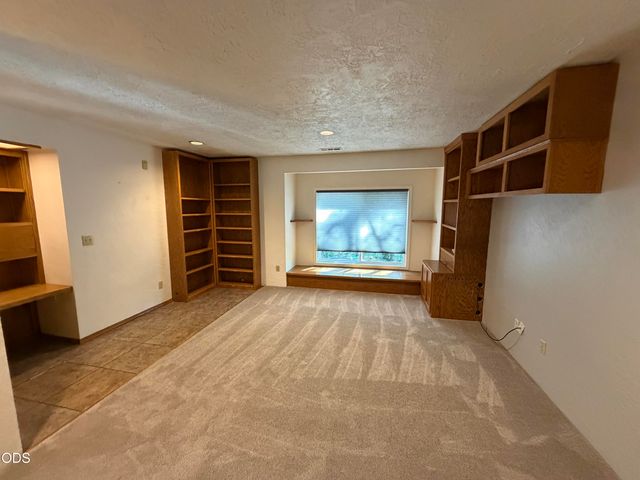 441 Silverado Circle, Medford, OR 97504